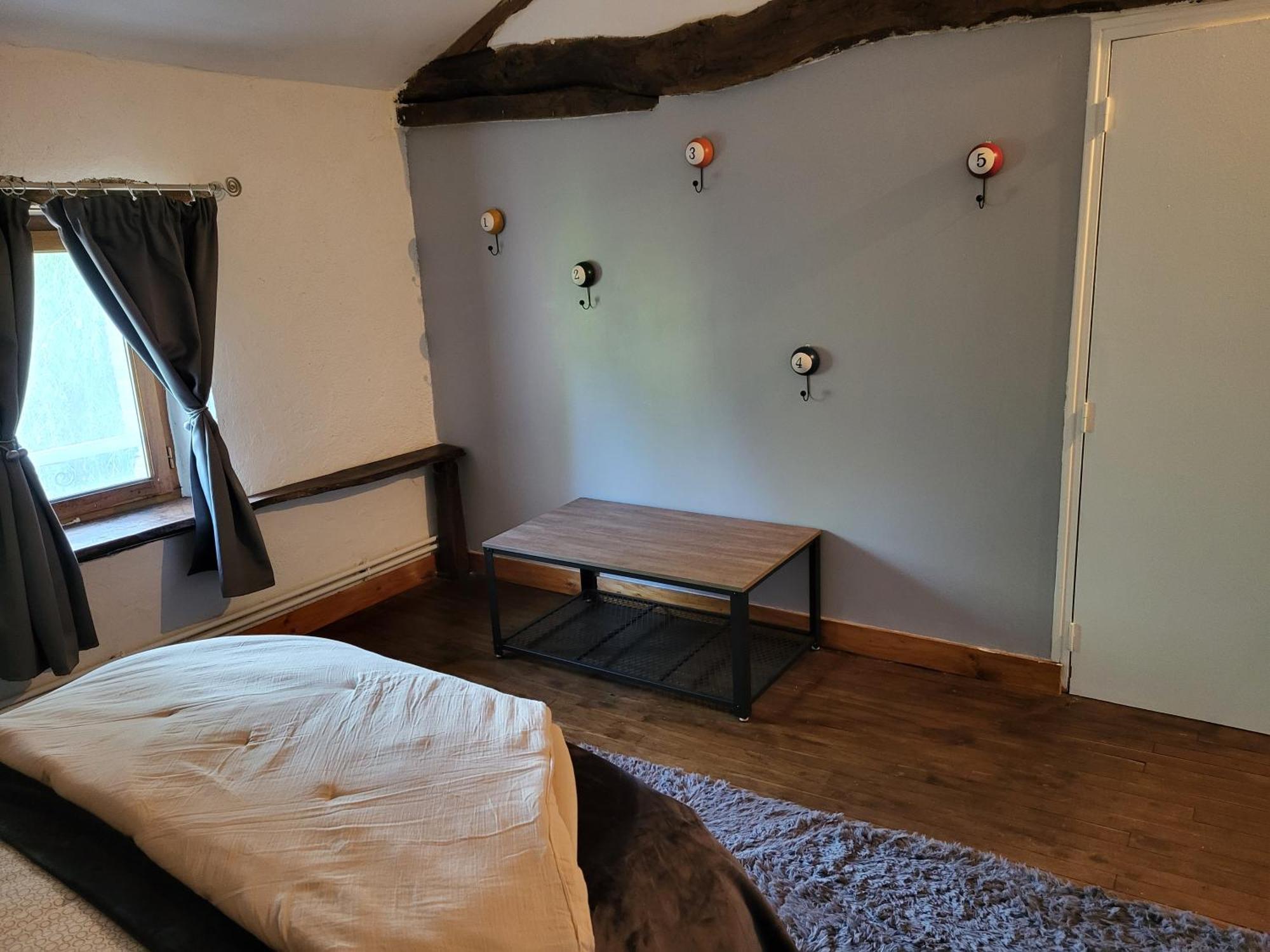 Saint-Martial-sur-Isop Chambres D Hotes L'Agape חדר תמונה