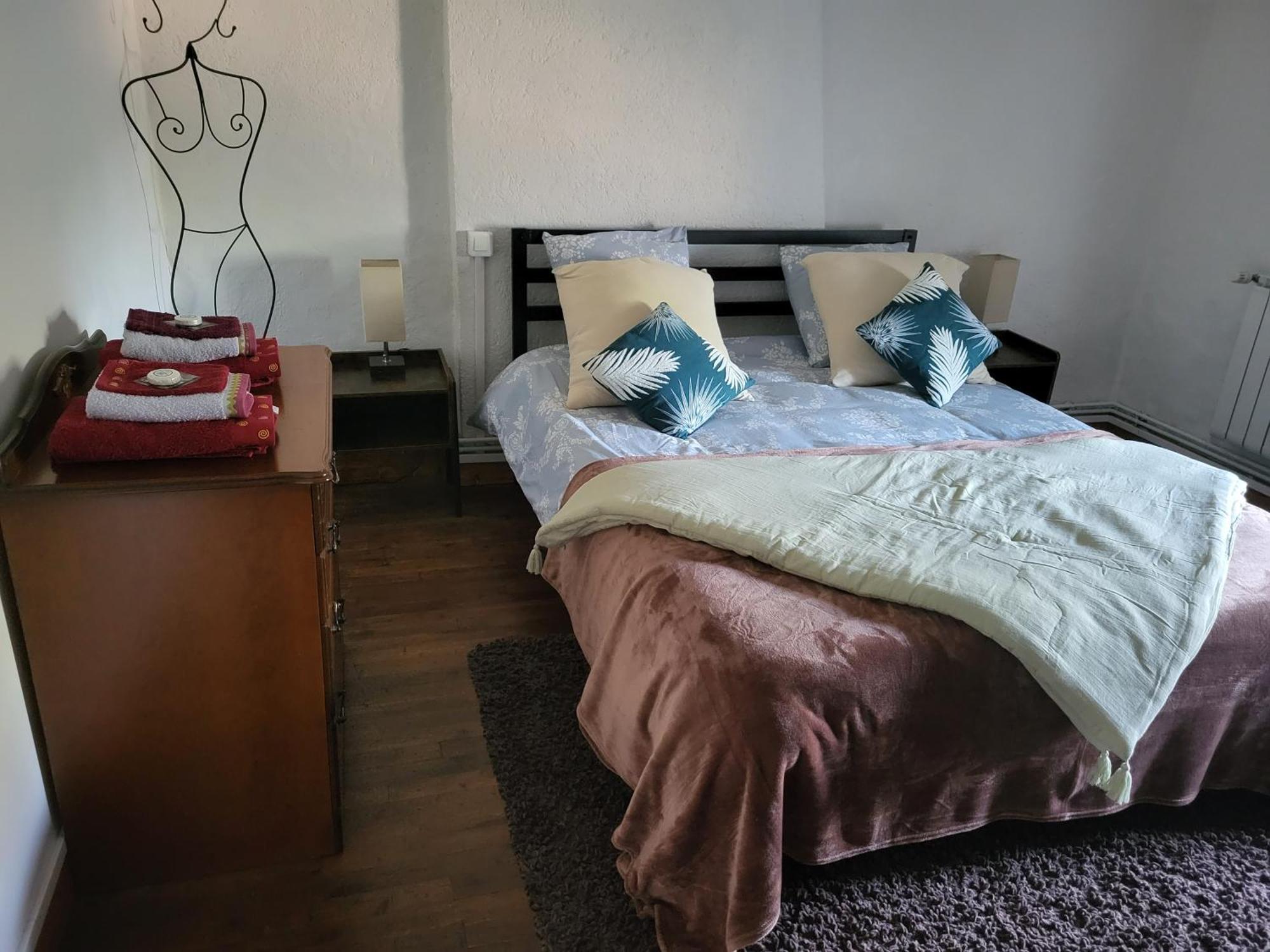 Saint-Martial-sur-Isop Chambres D Hotes L'Agape חדר תמונה